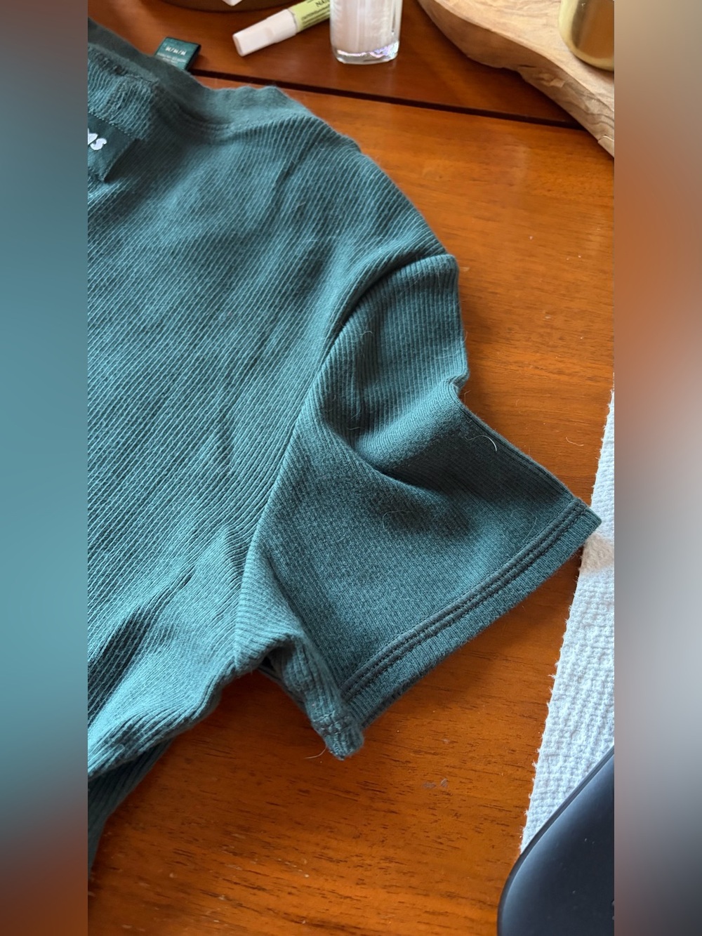 Skims Ribbed Tee - Picture 6 of 6